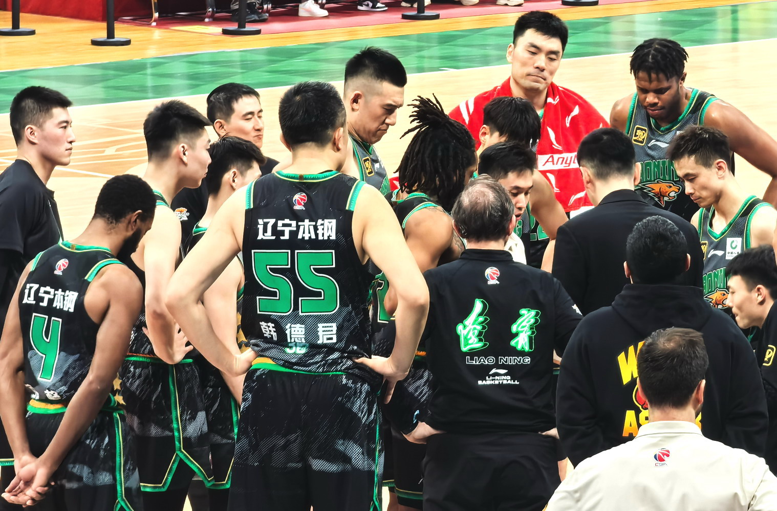 足球世界俱乐部杯-大连男篮连胜收官，成为最大亮点